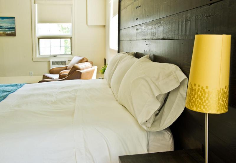Pine Lodge Muskoka Хънтсвил Стая снимка