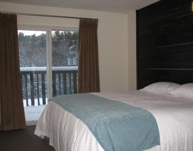 Pine Lodge Muskoka Хънтсвил Стая снимка