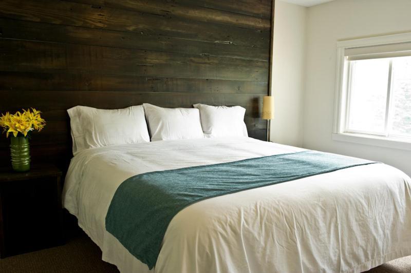 Pine Lodge Muskoka Хънтсвил Екстериор снимка